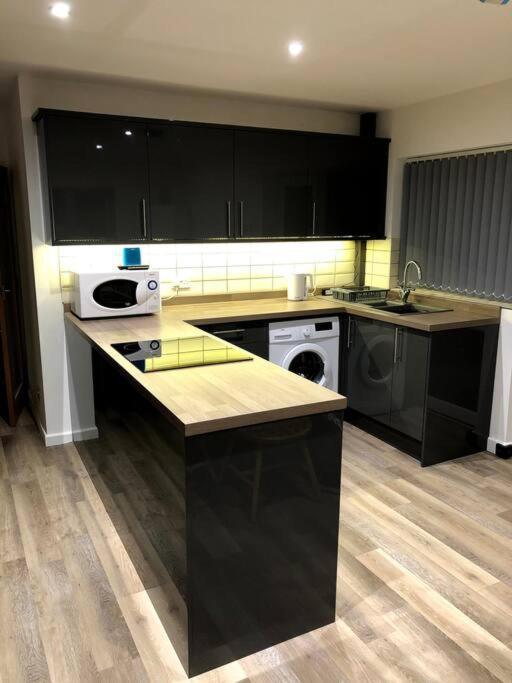 Coastal Bungalow, Sleeps 5 And Ideal For Walkers Amlwch Eksteriør billede