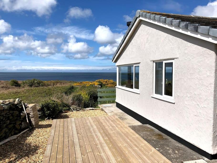 Coastal Bungalow, Sleeps 5 And Ideal For Walkers Amlwch Eksteriør billede